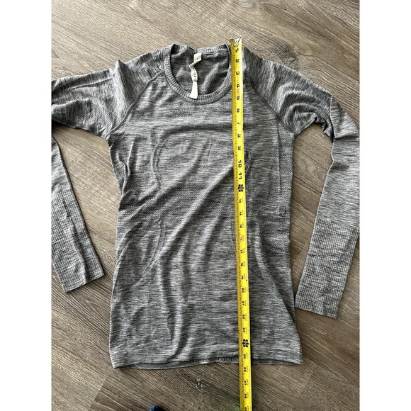 Lululemon Swiftly Tech Long Sleeve Bundle Size 6 - Picture 8 of 15